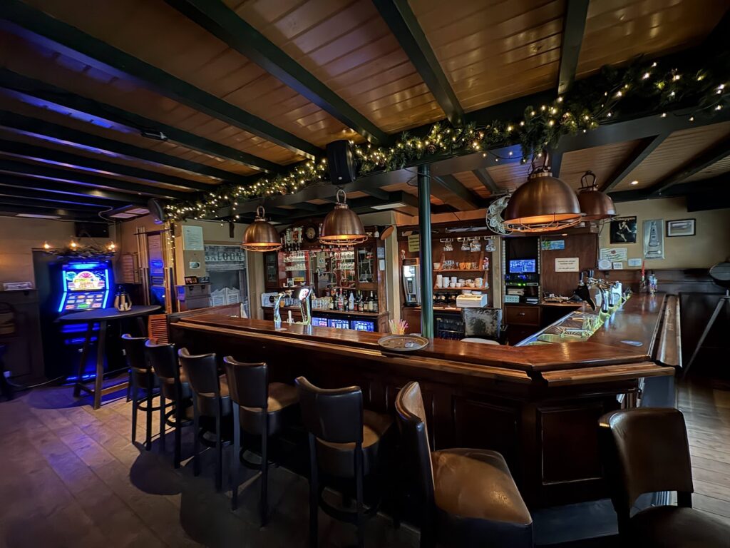 Café de Muis van binnen in Geldrop